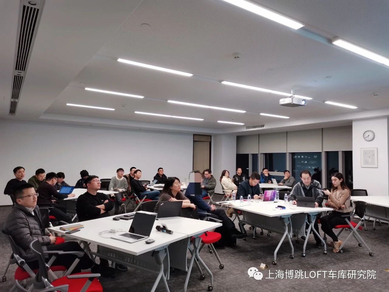 屯昌杭州LOFT车库专题会
